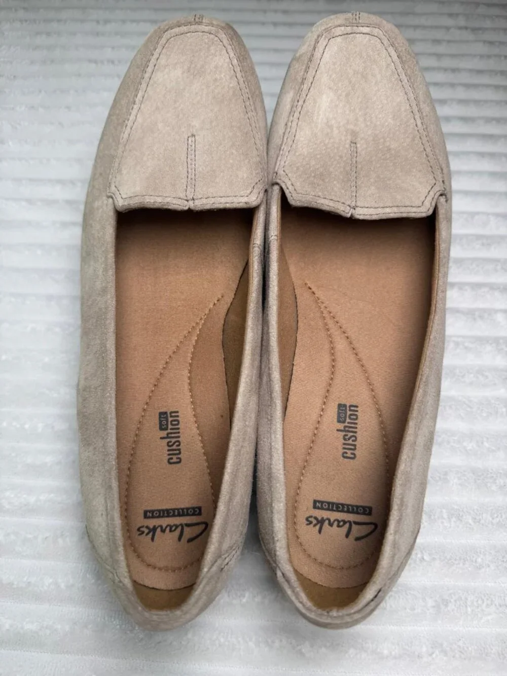 Clarks‎ Collection Beige Suede Comfort Loafers Women’s 10